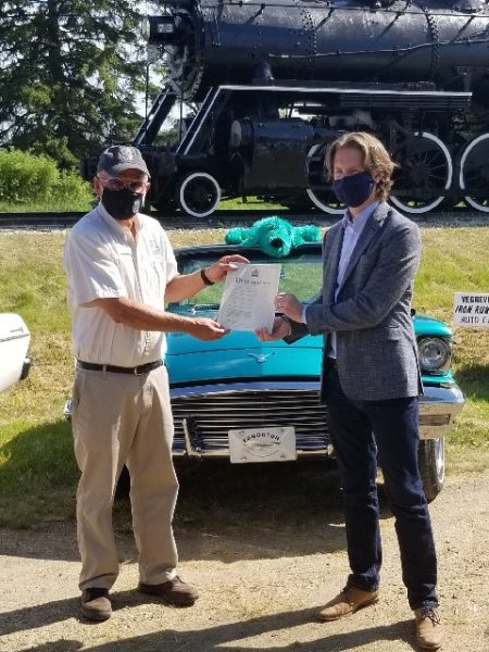 Alberta Minister of Service, Nate Glubish and Jim Herbert, President of the Specialty Vehicle Association of Alberta.